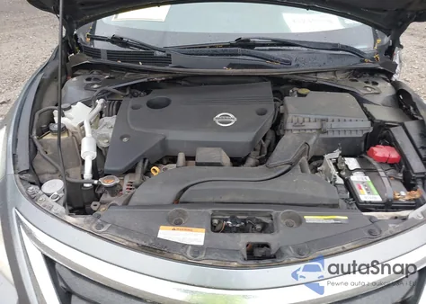 2015 Nissan Altima 2.5 S z USA, uszkodzony, nr VIN 1N4AL3AP2FC579577